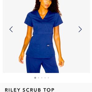 Greys Anatomy classic Navy scrubs size large top and medium bottom like new